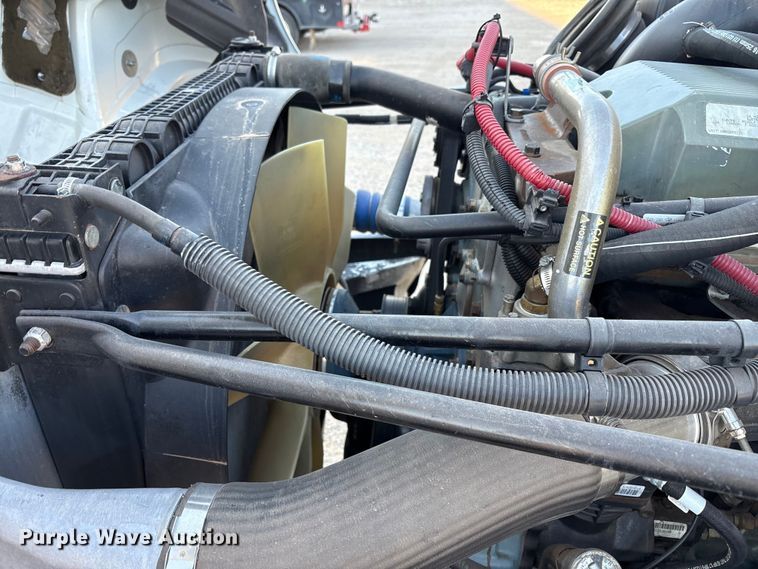 image for item EU4626 2006 Freightliner Columbia utility / service truck