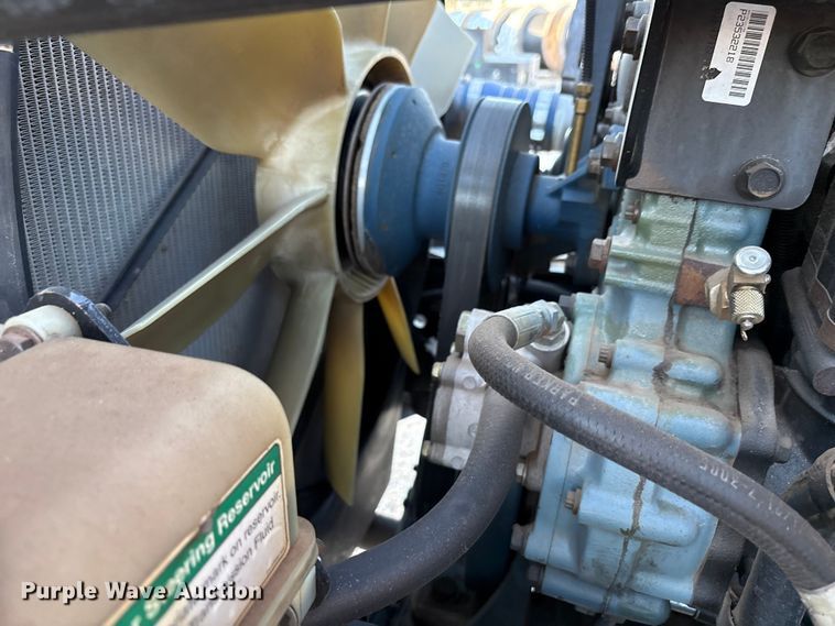 image for item EU4626 2006 Freightliner Columbia utility / service truck