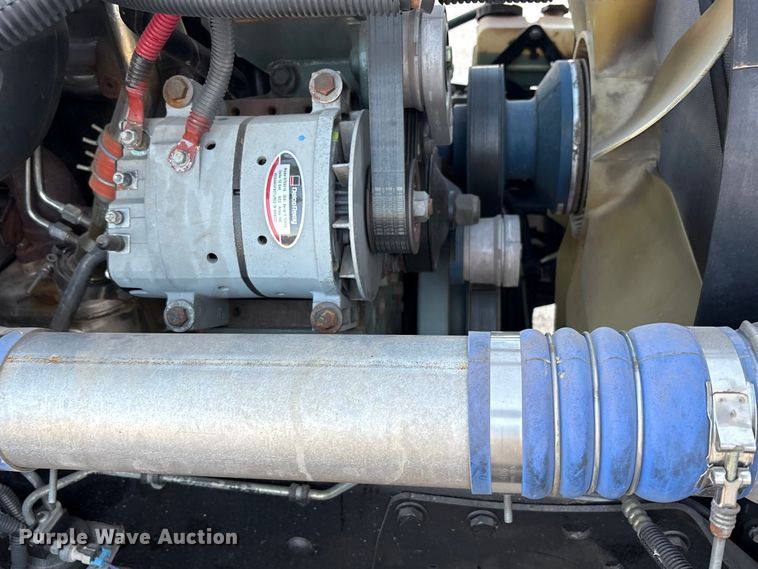 image for item EU4626 2006 Freightliner Columbia utility / service truck