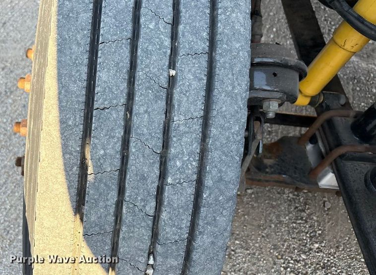 image for item EU4626 2006 Freightliner Columbia utility / service truck