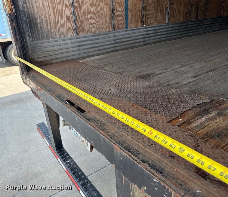 image for item EV1860 2001 Wabash  dry van trailer