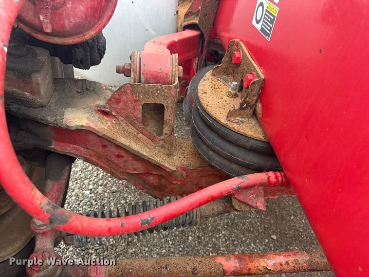 image for item NU9581 2018 Peterbilt 579 semi truck