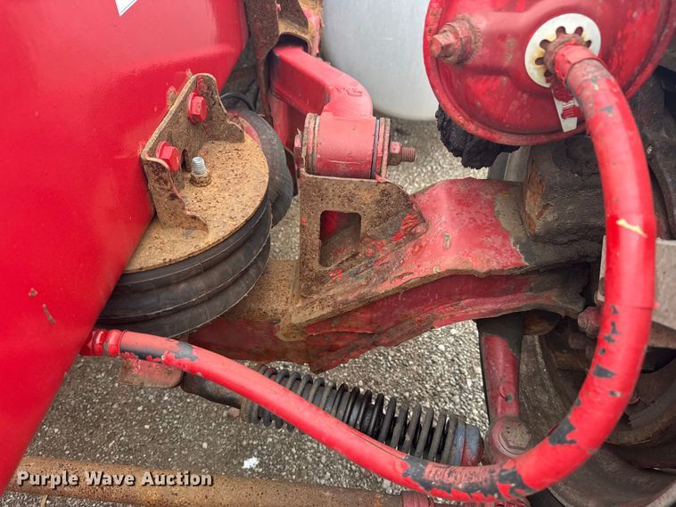 image for item NU9581 2018 Peterbilt 579 semi truck