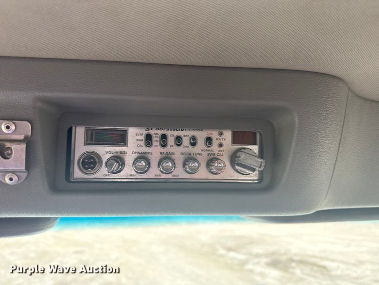 image for item NU9581 2018 Peterbilt 579 semi truck