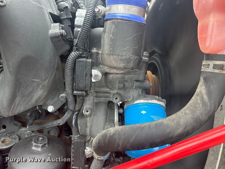 image for item NU9581 2018 Peterbilt 579 semi truck