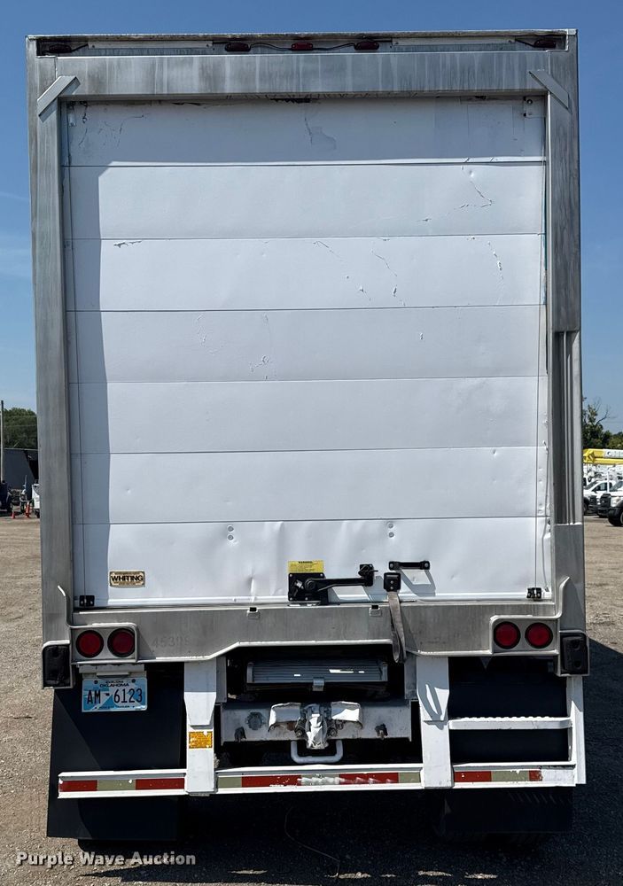 image for item NU9645 2005 Utility Trailer VS12A refrigerated van trailer