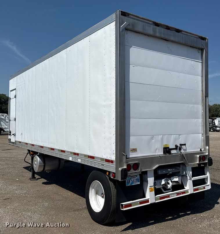 image for item NU9645 2005 Utility Trailer VS12A refrigerated van trailer