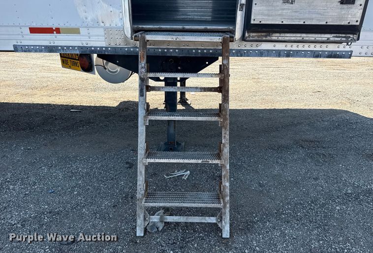 image for item NU9645 2005 Utility Trailer VS12A refrigerated van trailer