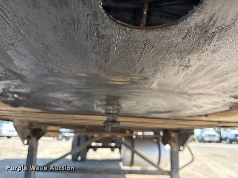 image for item NU9645 2005 Utility Trailer VS12A refrigerated van trailer