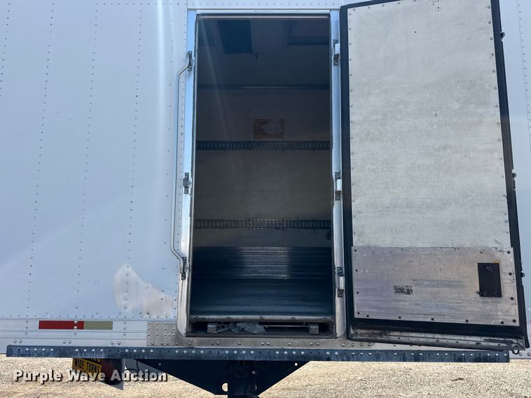 image for item NU9645 2005 Utility Trailer VS12A refrigerated van trailer