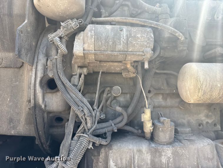 image for item NU9645 2005 Utility Trailer VS12A refrigerated van trailer