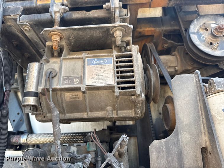 image for item NU9645 2005 Utility Trailer VS12A refrigerated van trailer