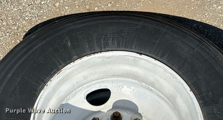 image for item NU9645 2005 Utility Trailer VS12A refrigerated van trailer