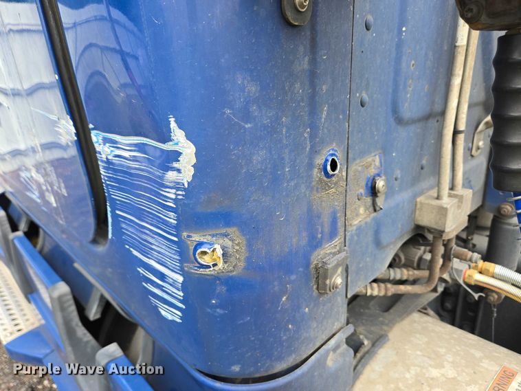 image for item YA0578 2019 Freightliner Cascadia 116 semi truck