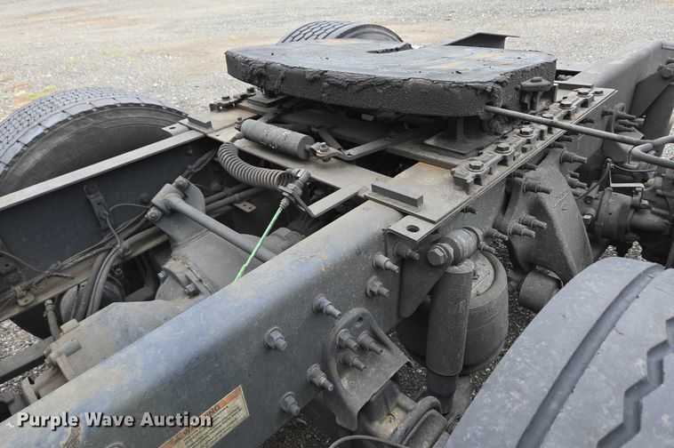 image for item YA0578 2019 Freightliner Cascadia 116 semi truck