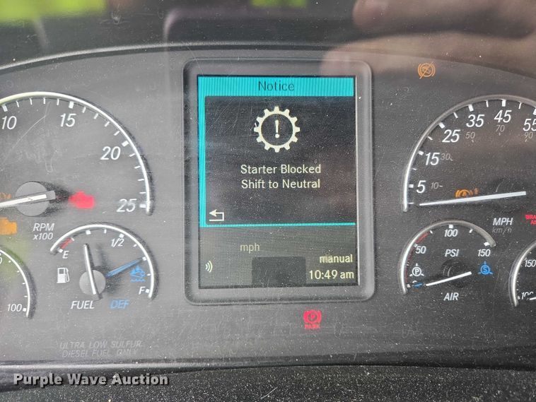 image for item YA0578 2019 Freightliner Cascadia 116 semi truck