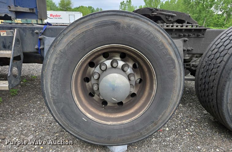 image for item YA0578 2019 Freightliner Cascadia 116 semi truck