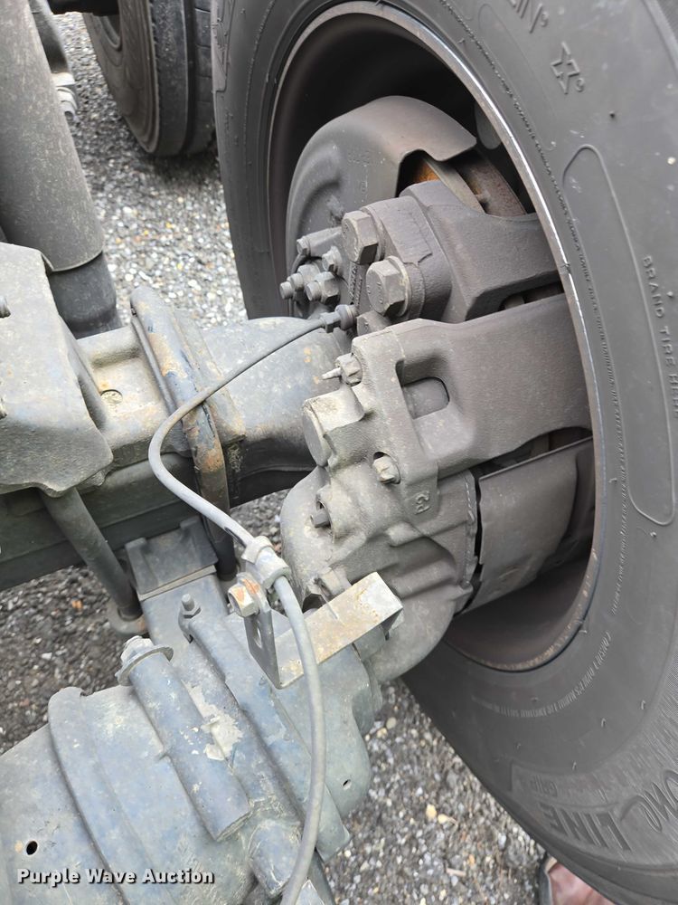 image for item YA0578 2019 Freightliner Cascadia 116 semi truck