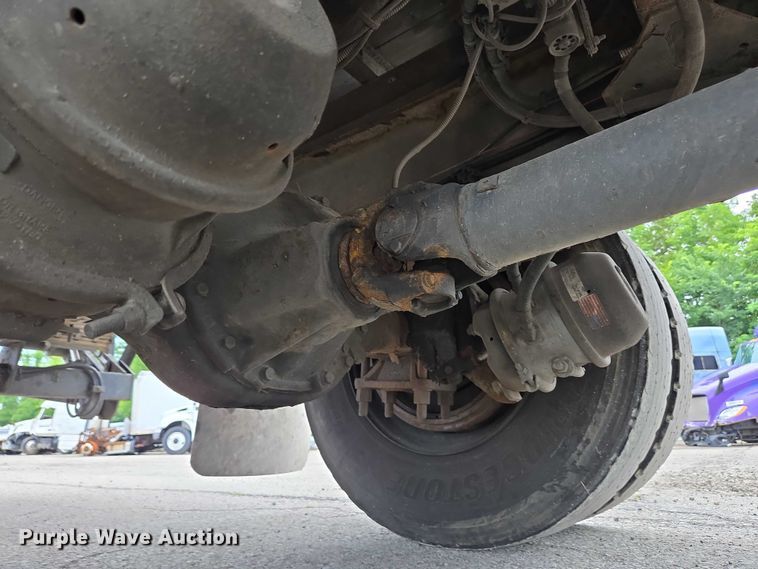 image for item YA0647 2011 Freightliner Business Class M2 box truck