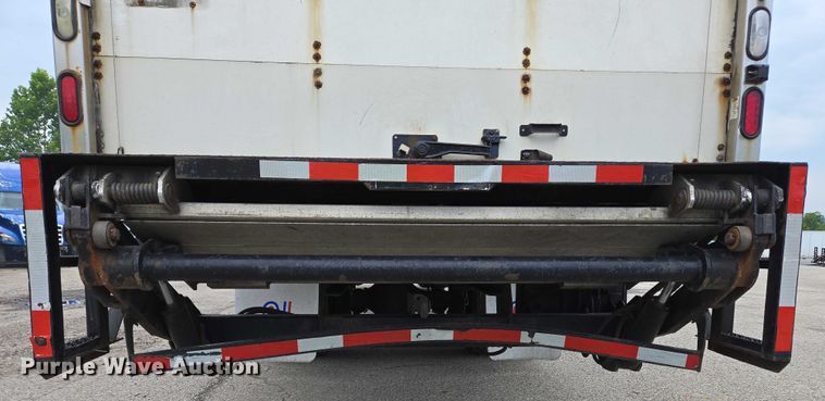 image for item YA0647 2011 Freightliner Business Class M2 box truck