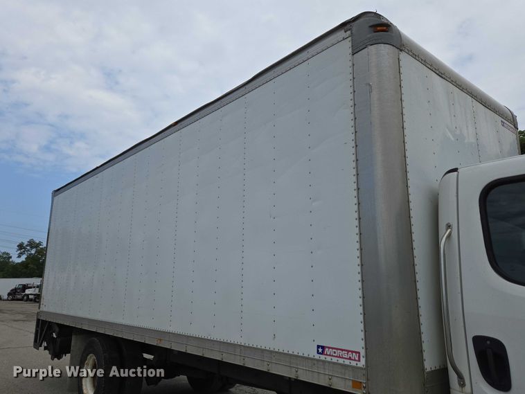 image for item YA0647 2011 Freightliner Business Class M2 box truck