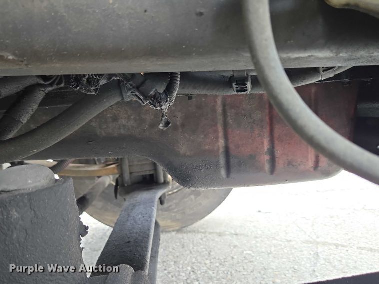 image for item YA0647 2011 Freightliner Business Class M2 box truck