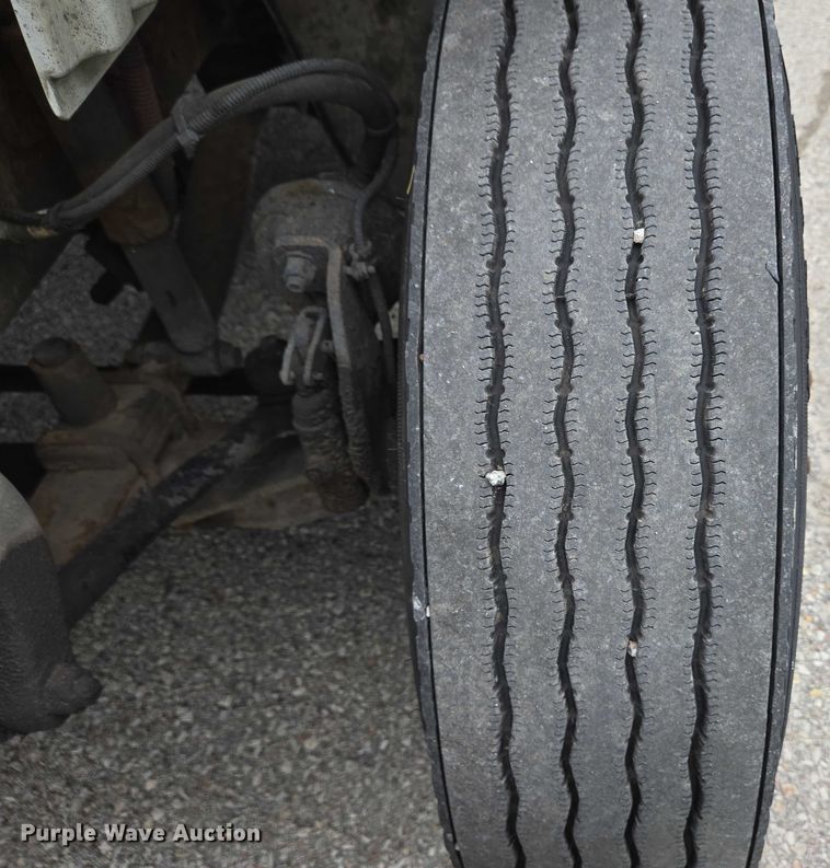 image for item YA0647 2011 Freightliner Business Class M2 box truck