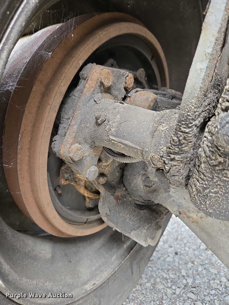 image for item YA0647 2011 Freightliner Business Class M2 box truck