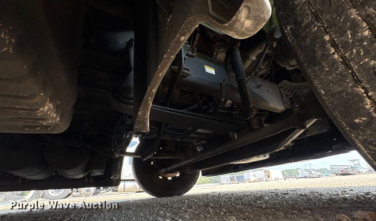 image for item YA0728 2016 Freightliner Cascadia 125 semi truck