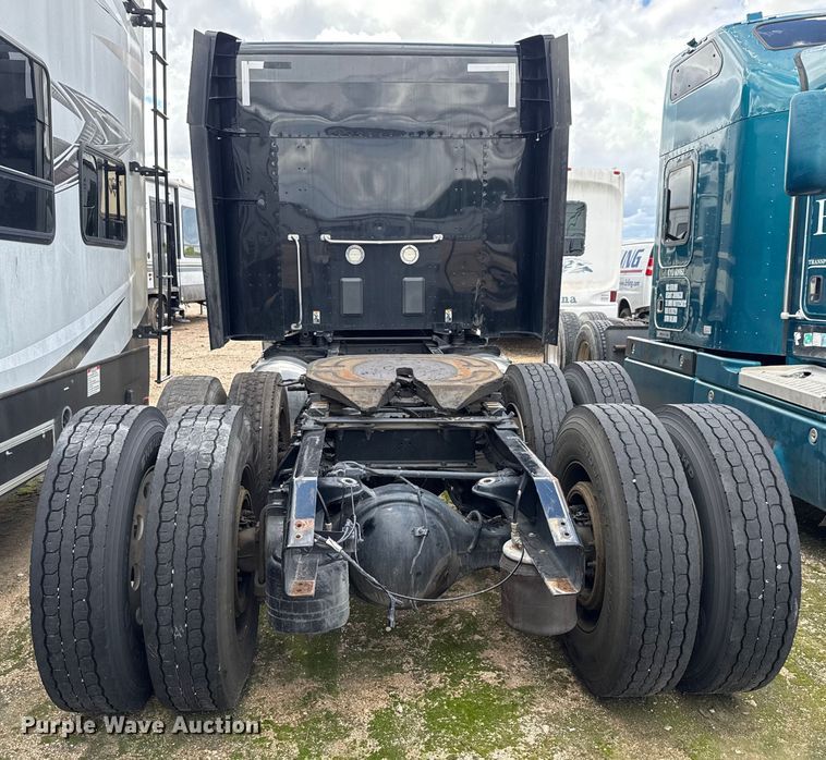 image for item YA0755 2021 Peterbilt 567 semi truck