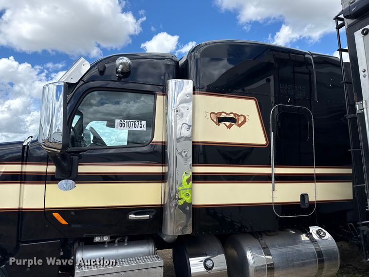 image for item YA0755 2021 Peterbilt 567 semi truck