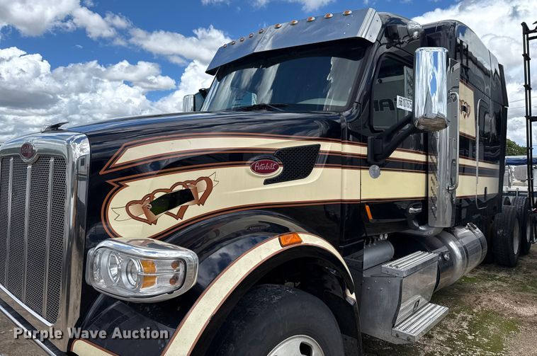 image for item YA0755 2021 Peterbilt 567 semi truck