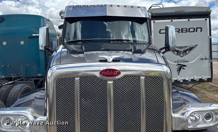 image for item YA0755 2021 Peterbilt 567 semi truck