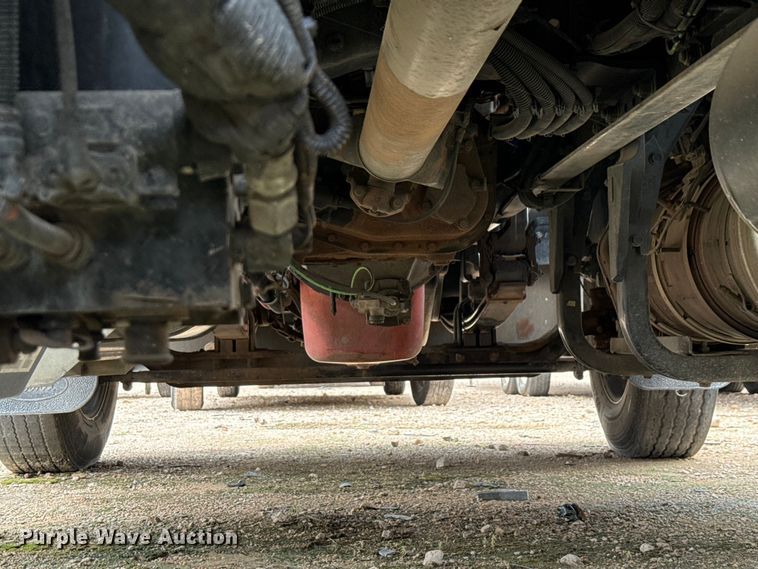 image for item YA0755 2021 Peterbilt 567 semi truck