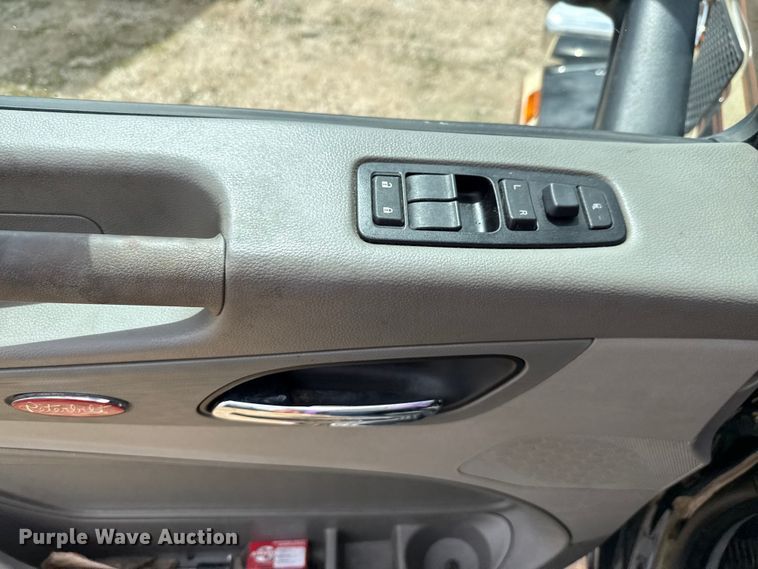 image for item YA0755 2021 Peterbilt 567 semi truck