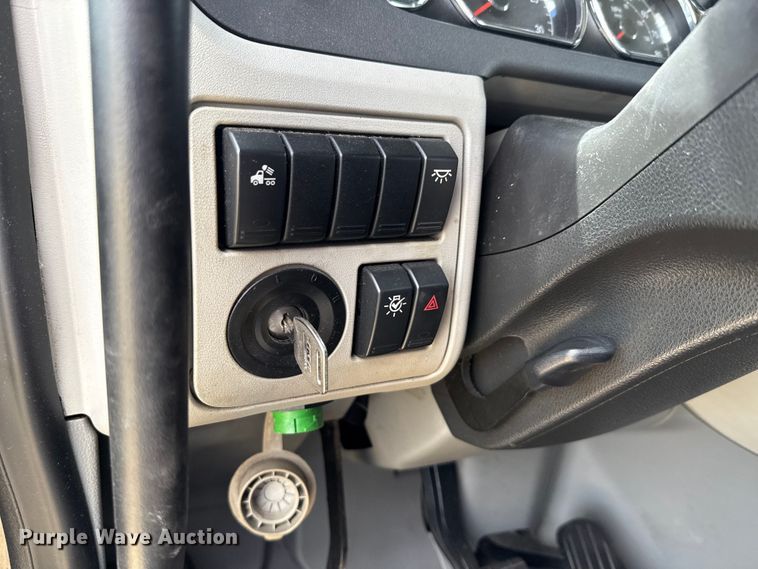 image for item YA0755 2021 Peterbilt 567 semi truck