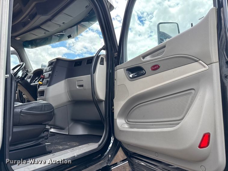 image for item YA0755 2021 Peterbilt 567 semi truck