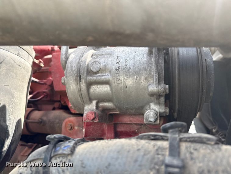 image for item YA0755 2021 Peterbilt 567 semi truck