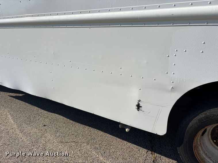 image for item YA0786 2014 Freightliner MT45 delivery truck