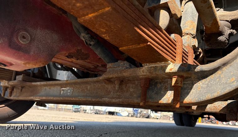 image for item YA0786 2014 Freightliner MT45 delivery truck