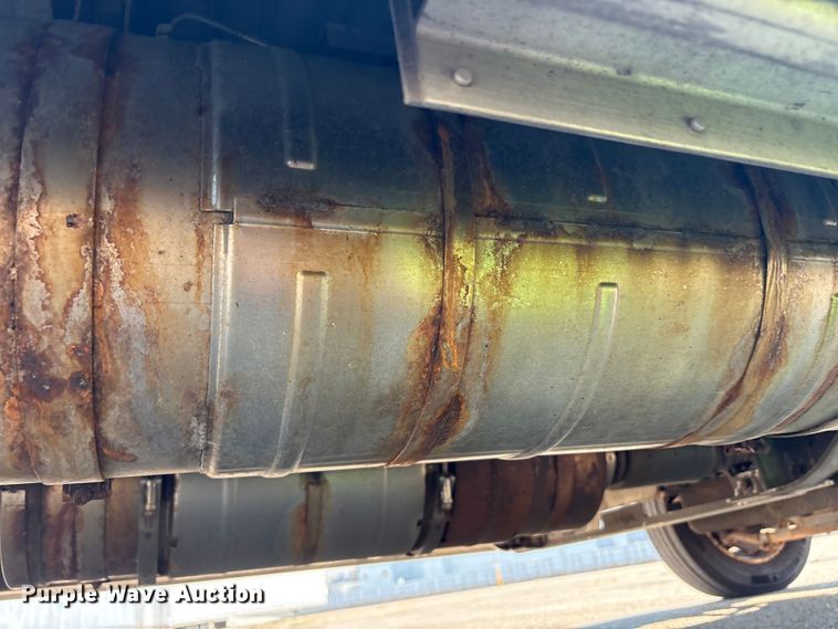 image for item YA0786 2014 Freightliner MT45 delivery truck