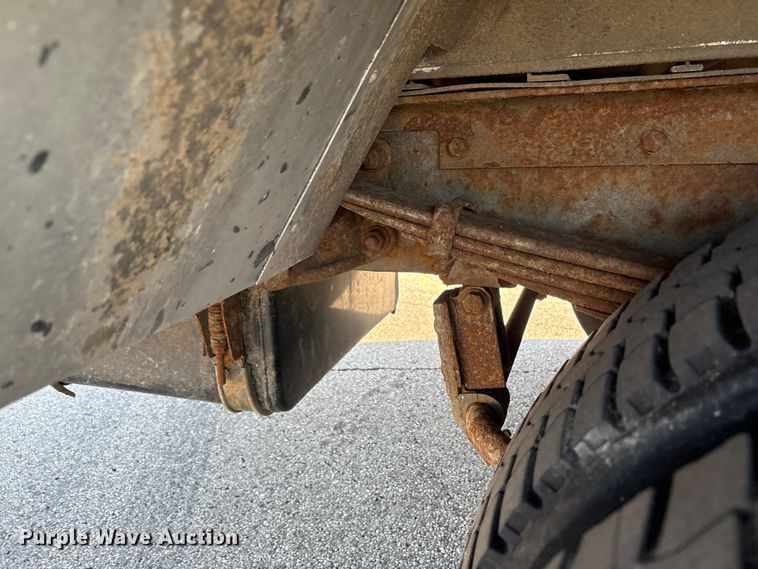 image for item YA0786 2014 Freightliner MT45 delivery truck