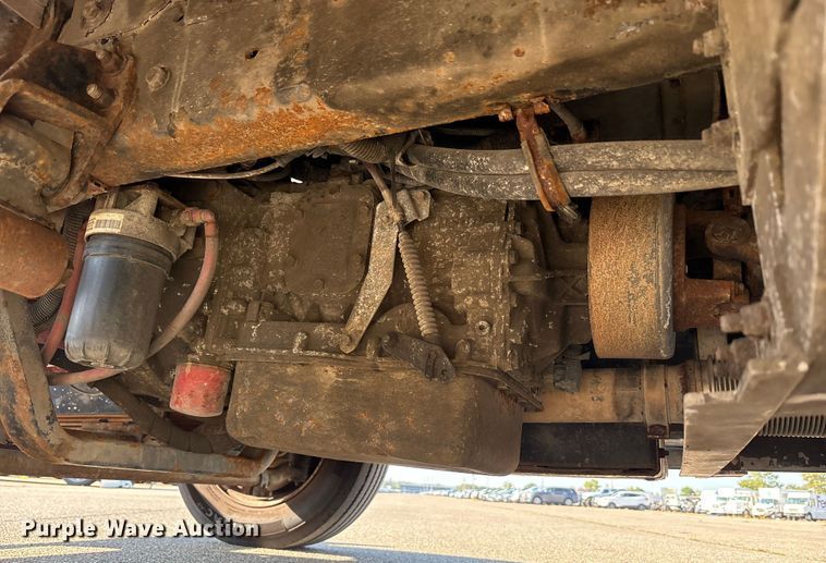 image for item YA0786 2014 Freightliner MT45 delivery truck