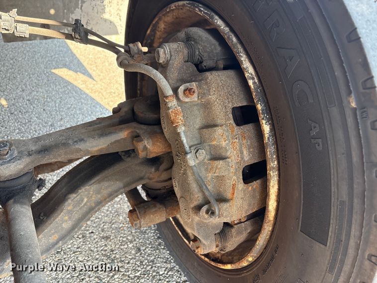 image for item YA0786 2014 Freightliner MT45 delivery truck