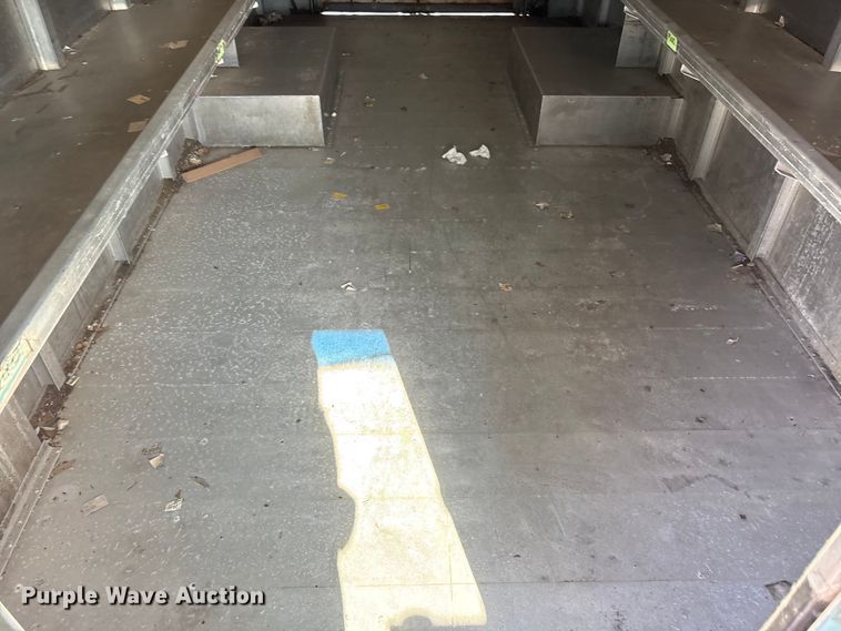 image for item YA0786 2014 Freightliner MT45 delivery truck