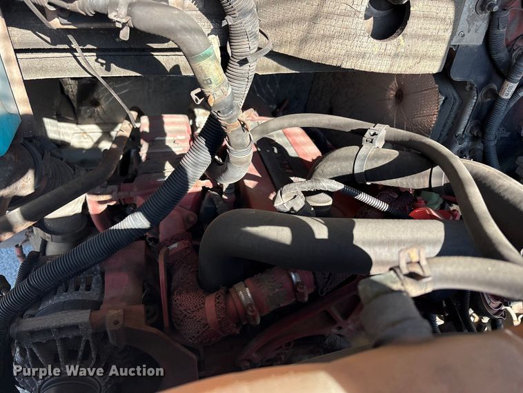 image for item YA0786 2014 Freightliner MT45 delivery truck