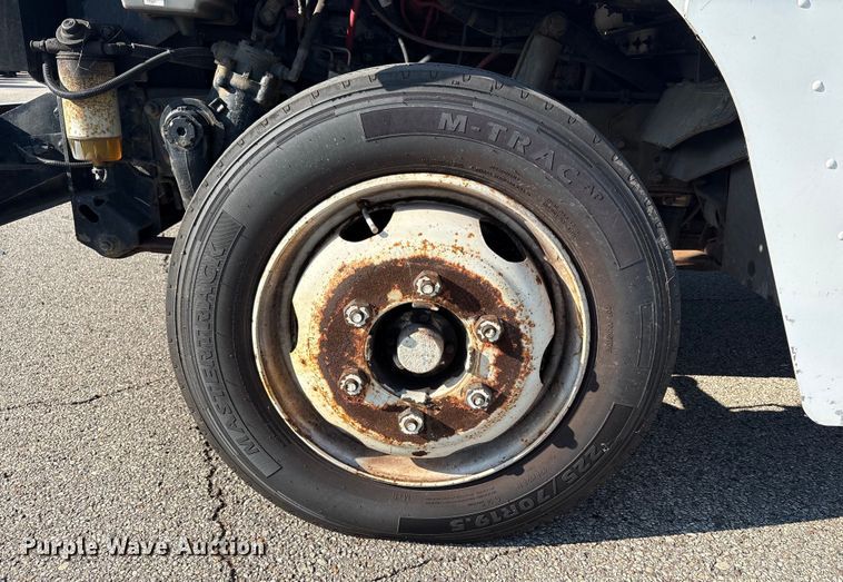 image for item YA0786 2014 Freightliner MT45 delivery truck