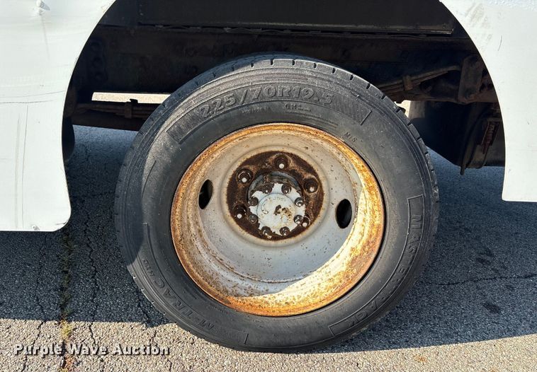 image for item YA0786 2014 Freightliner MT45 delivery truck