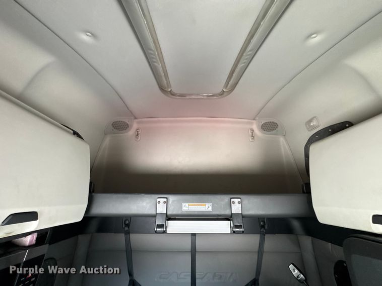 image for item YA0787 2019 Freightliner Cascadia semi truck