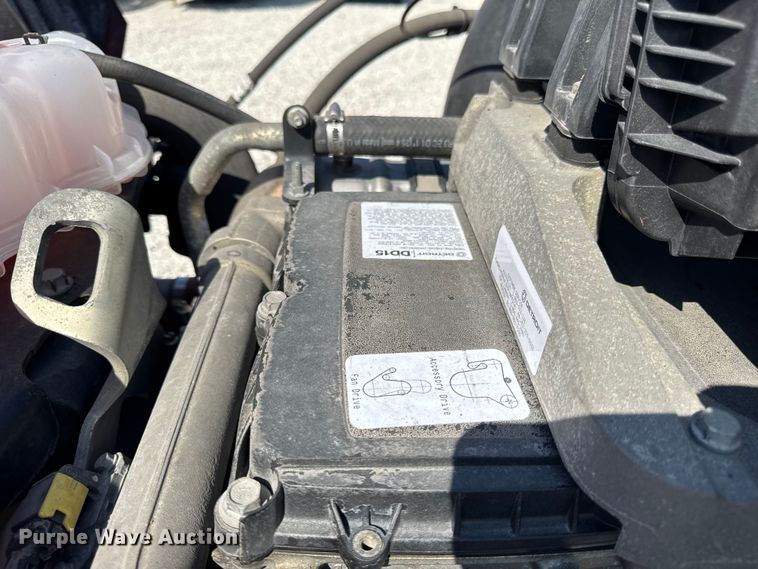 image for item YA0787 2019 Freightliner Cascadia semi truck